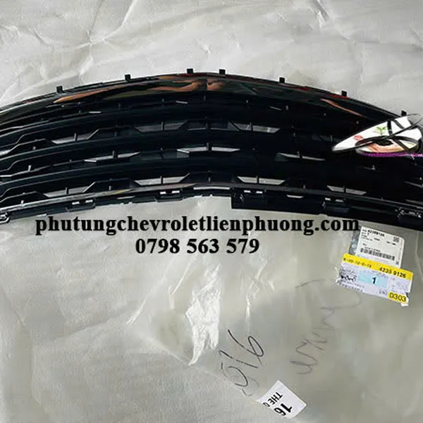 Mặt ca lăng dưới xe cruze 2015 chính hãng mã 42359126