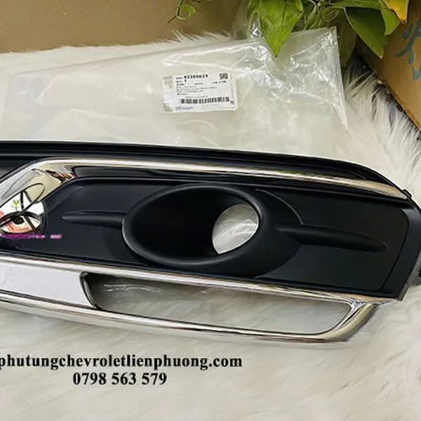 Ốp đèn gầm mạ chevrolet cruze đời 2016 - 2018 bên phải chính hãng mã 42359623