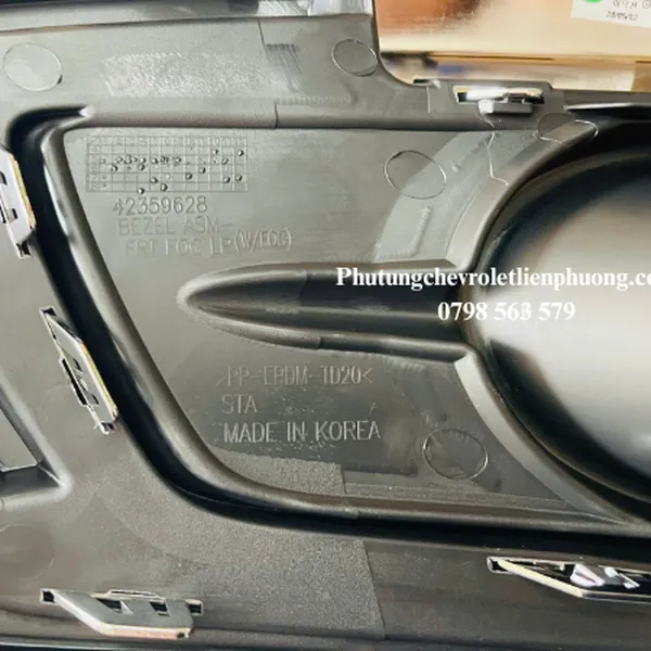 Ốp đèn gầm mạ crom không lỗ đèn Chevrolet Cruze 2015- 2016 chính hãng mã 42359638