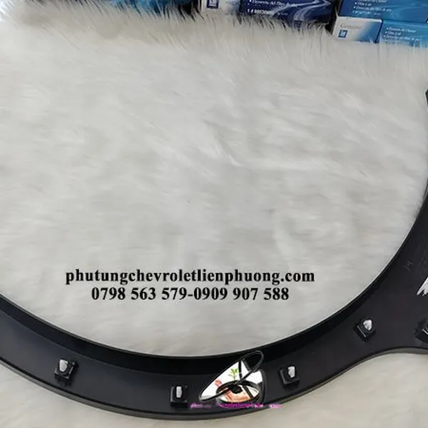 Ốp hông sau trái chevrolet captiva chính hãng gm mã 42390967