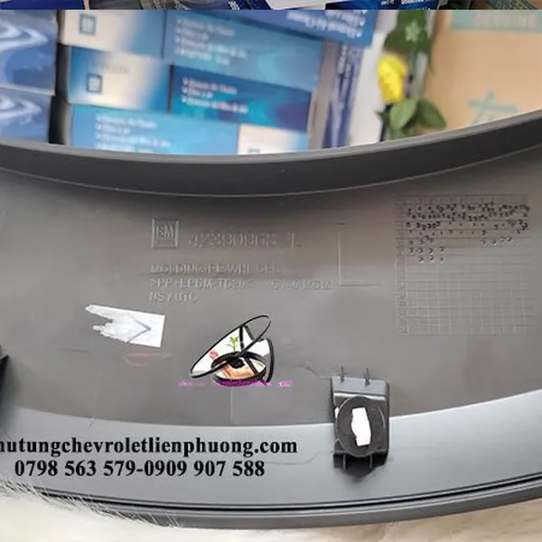 Ốp hông sau trái chevrolet captiva chính hãng gm mã 42390967