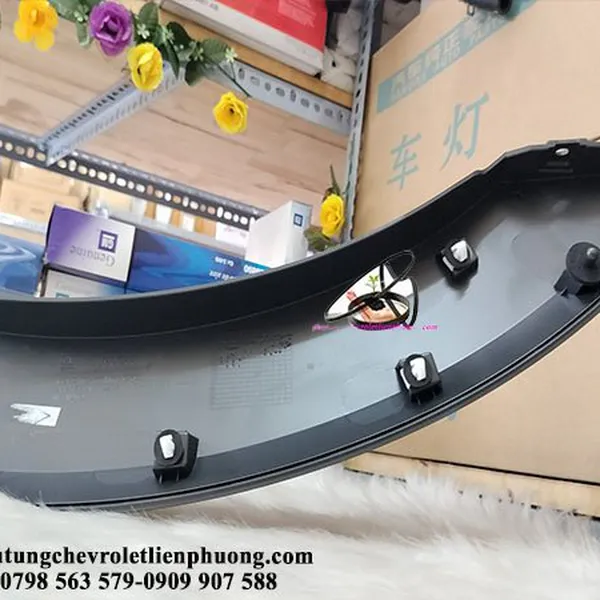 Ốp hông sau trái chevrolet captiva chính hãng gm mã 42390967