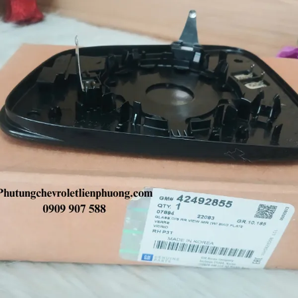 Mặt gương chiếu hậu phải Chevrolet Trax chính hãng mã 42492855