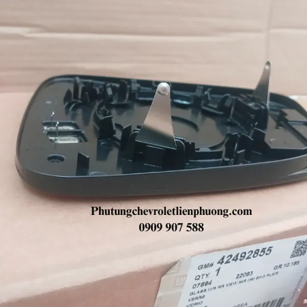 Mặt gương chiếu hậu phải Chevrolet Trax chính hãng mã 42492855