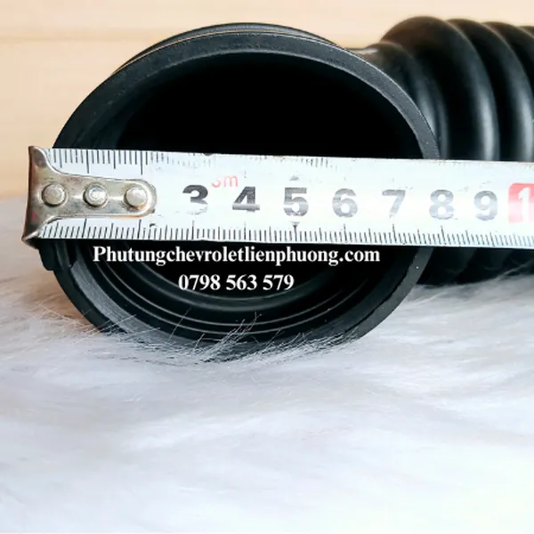 Ống hút gió vào thân bướm ga Vinfast Fadil chính hãng 42555076