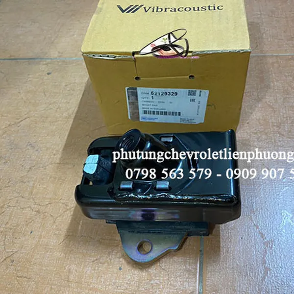 Chân máy dưới phải xe Colorado traiblazer chính hãng