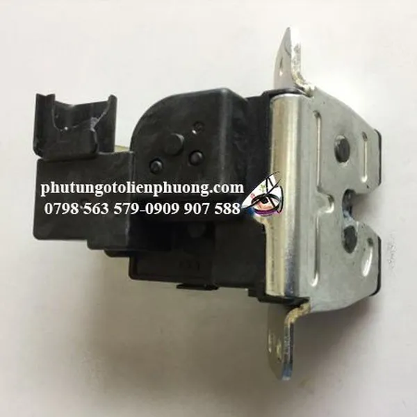 Khóa ngậm cốp sau hyundai grand i10 chính hãng
