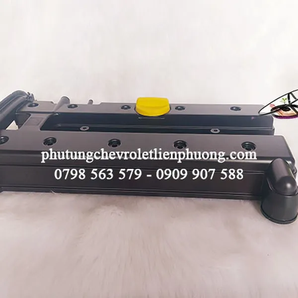 Nắp dàn cò xe Chevrolet captiva c100 chính hãng gm