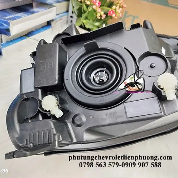 Đèn pha phải chevrolet orlando chính hãng gm chất lượng 95025582