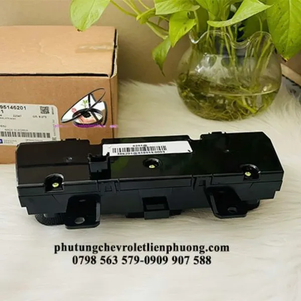 Cụm công tắc điều khiển điều hoà chevrolet cruze chính hãng gm mã 95146201