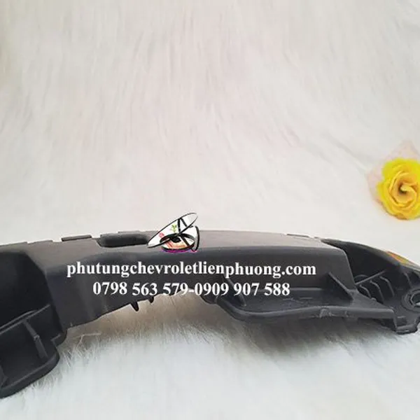 Bát cản trước phải chevrolet cruze lacetti chính hãng gm 95328894