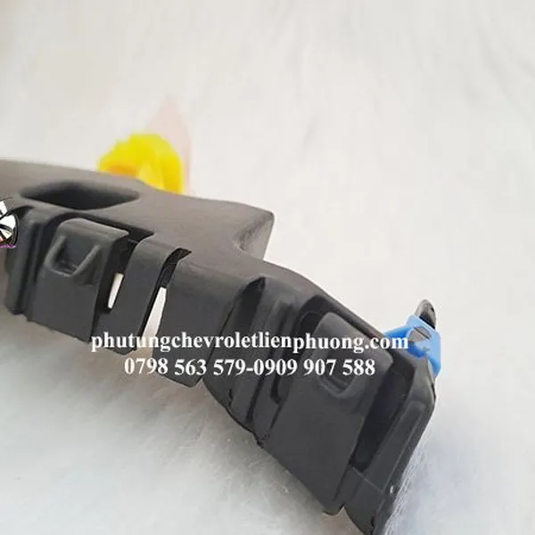 Bát cản trước phải chevrolet cruze lacetti chính hãng gm 95328894