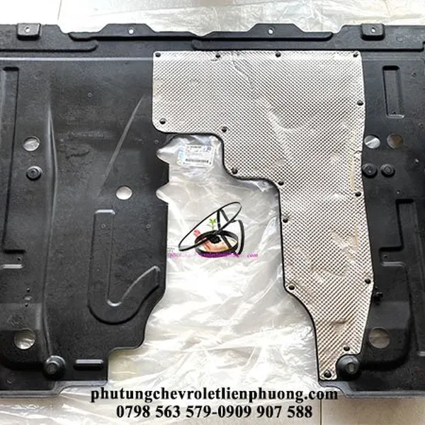 Chắn bùn gầm động cơ Chevrolet Cruze chính hãng mã 95389395