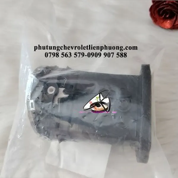 Cửa gió điều hoà chevrolet cruze ngoài phải chính hãng 95488445