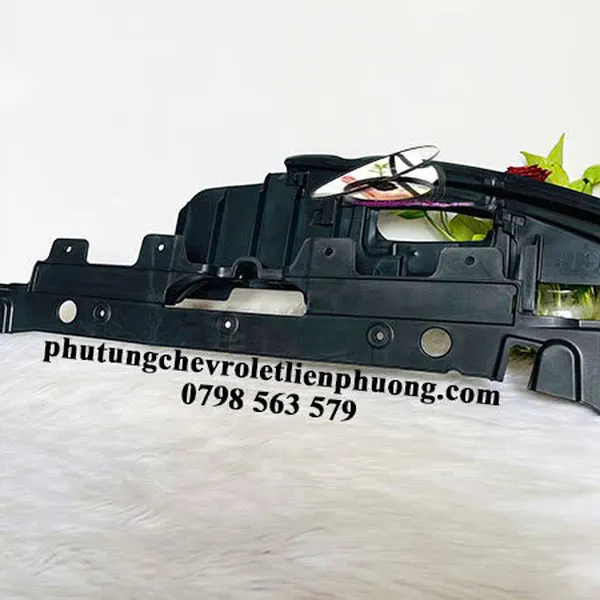 Ốp mặt ca lăng Chevrolet Cruze, Daewoo Lacetti hàng chuẩn GM chất lượng mã 95925418