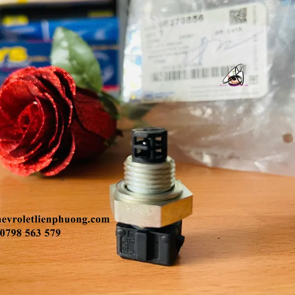 Cảm biến nhiệt độ khí nạp lacetti ex, spark m200 chính hãng Mã 96279856