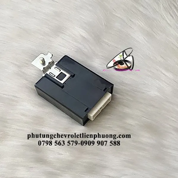 Hộp điều khiển gập gương magnus chính hãng gm mã 96452644
