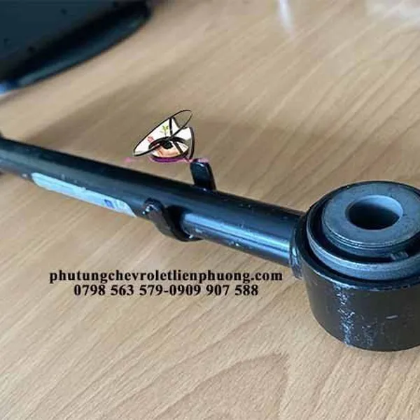 THANH GIẰNG NGANG SAU XE CAPTIVA