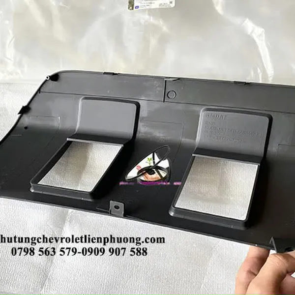 Ốp dưới cản trước chevrolet captiva c100 chính hãng mã 96800030