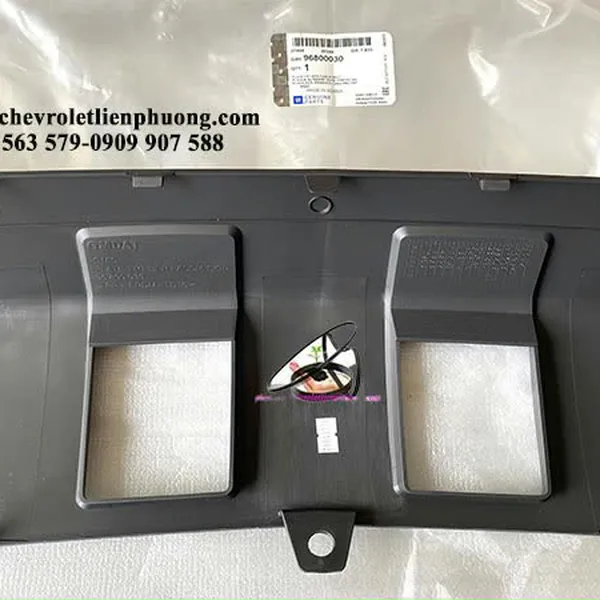 Ốp dưới cản trước chevrolet captiva c100 chính hãng mã 96800030