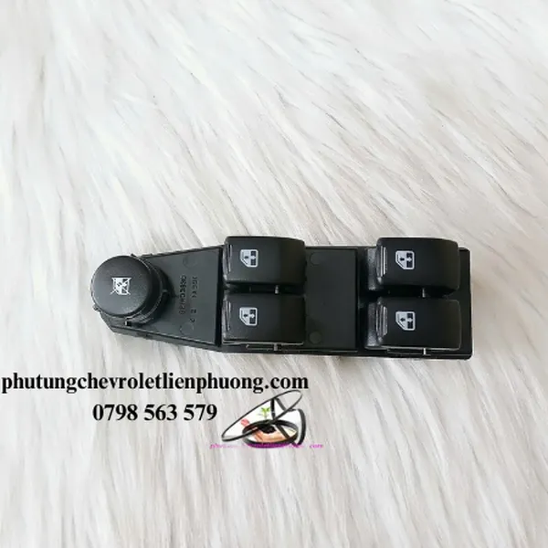 Cụm công tắc lên xuống kính tổng Chevrolet Spark M300 Matiz 4 không lock chính hãng 96942497