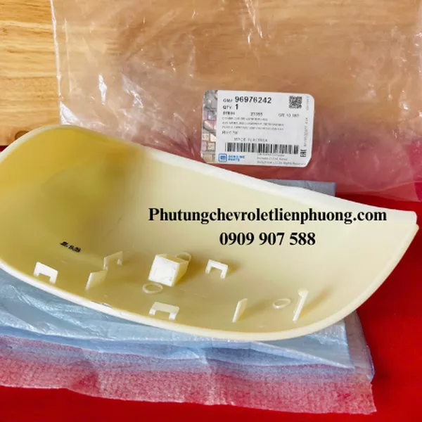 Ốp gương chiếu hậu không xi nhan trái , phải Spark M300 chính hãng