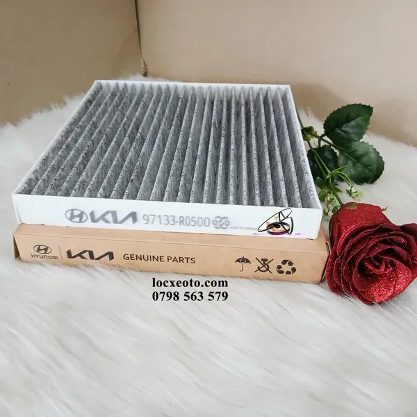 Lọc điều hoà sau Kia Carnival loại trắng và than hoạt tính chất lượng mã 97133-R0500