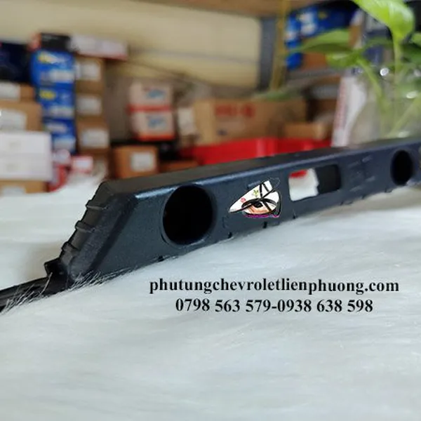 Bát cản sau dài phải cruze - được xuất xứ chính hãng với chất lượng cao