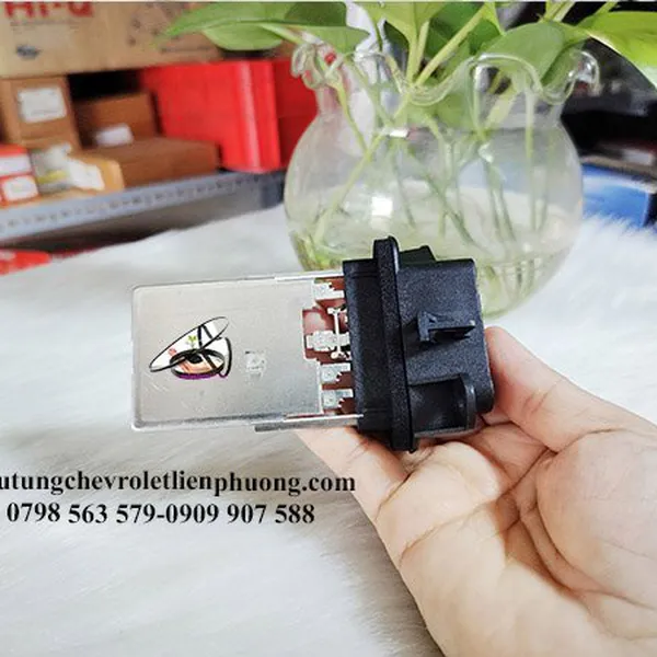 Biến trở quạt gió điều hòa chevrolet trax, spark m300 - chính hãng GM mã 42714340