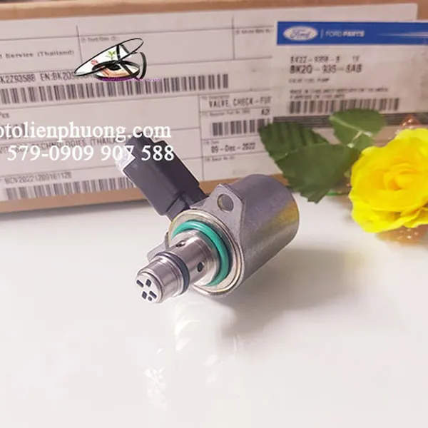 Van đuôi bơm cao áp xe ford ranger mazda bt50 bk2q9358ab