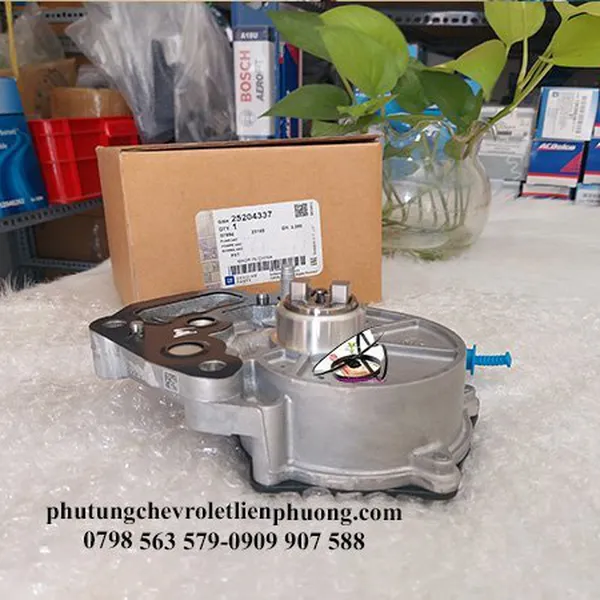 Bơm chân không vinfast fadil mã 25204337 chính hãng gm