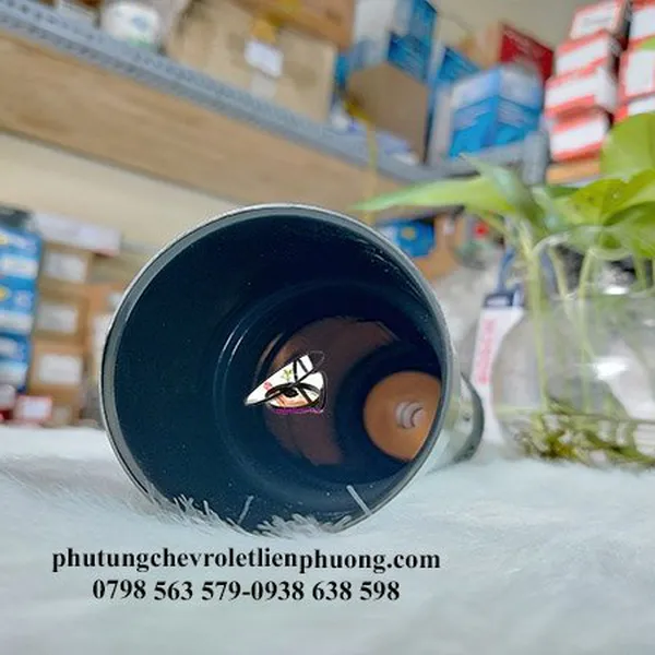 Chụp bụi liền tăm bông giảm xóc sau chevrolet trax chính hãng mã 95242735