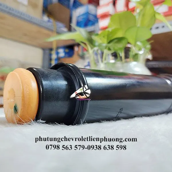 Chụp bụi liền tăm bông giảm xóc sau chevrolet trax chính hãng mã 95242735