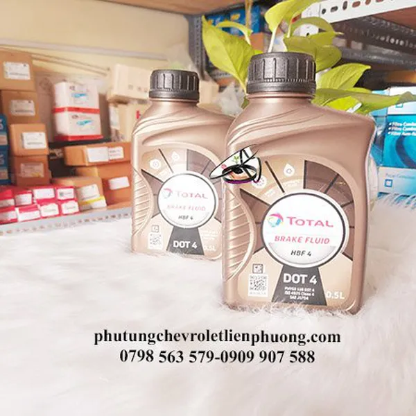 Dầu thắng dot 4 total 0.5L - giúp cho tính năng trơn tru xe ô tô