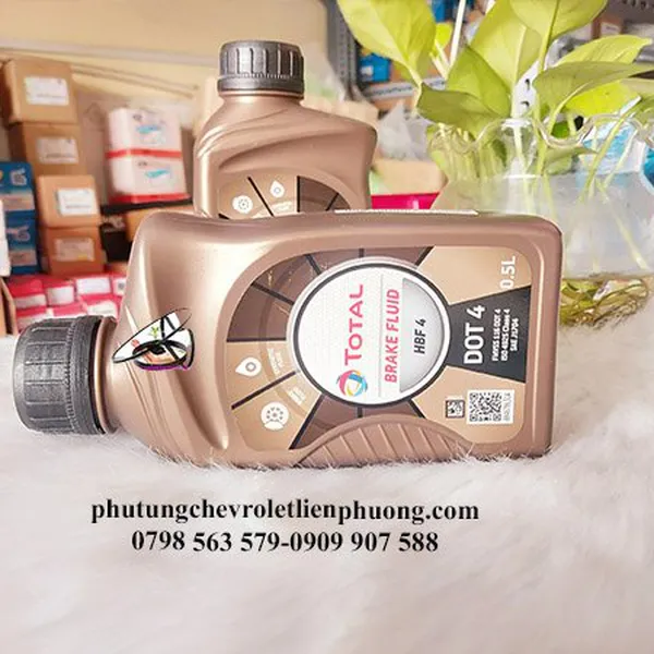 Dầu thắng dot 4 total 0.5L - giúp cho tính năng trơn tru xe ô tô