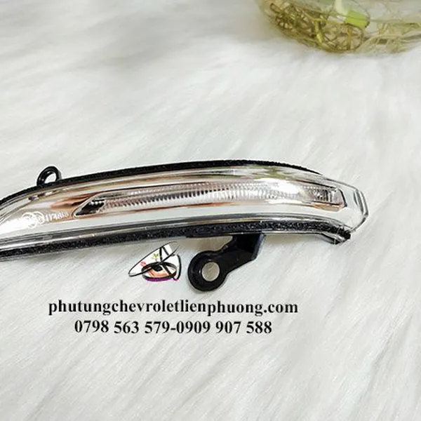 Đèn xi nhan gương trái vinfast fadil - Tăng cường tính an toàn và tiện ích cho chiếc xe của bạn