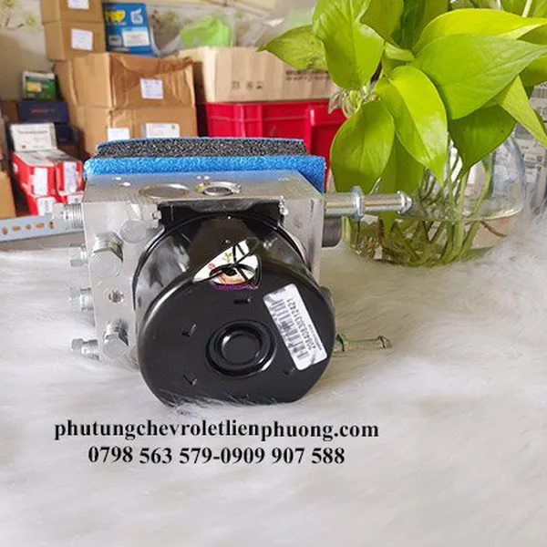 Mô tơ bơm ABS chevrolet captiva c100 số sàn chính hãng gm mã 95132747