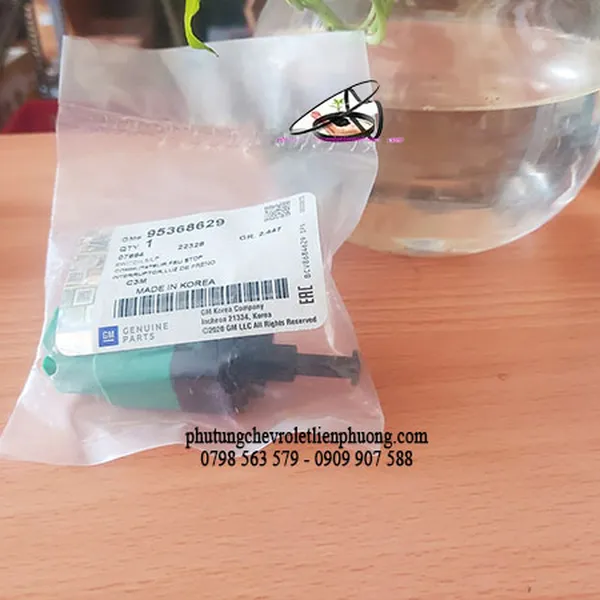 CẢM BIẾN CHÂN PHANH VIVANT MATIZ 3 GENTRA