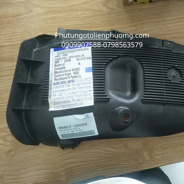 CHẮN BÙN LÒNG VÈ SAU HUYNDAI ACCENT