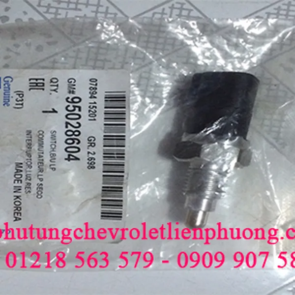 Công tắc đèn lùi xe captiva