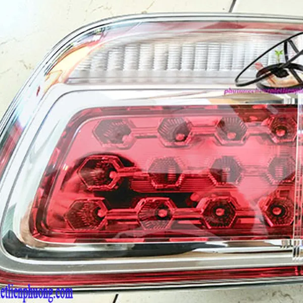 ĐÈN HẬU LED PHÍA TRONG BÊN PHỤ XE CHEVROLET TRAIBLAZER
