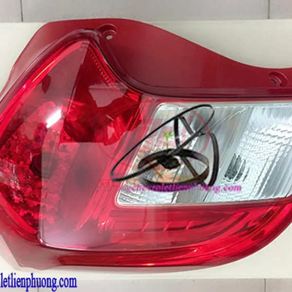 Đèn hậu trái xe Vinfast Fadil