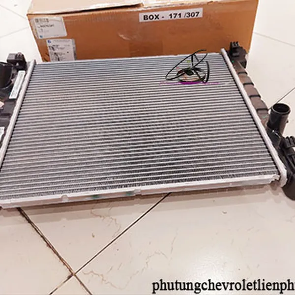 KÉT NƯỚC XE CHEVROLET SPARK M300
