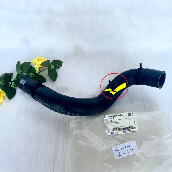 ỐNG NƯỚC TỪ KÉT ĐẾN VAN HẰNG NHIỆT XE CRUZE 1.8 LACETI 1.8
