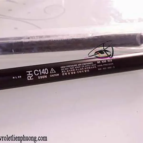 TY CHỐNG CỐP SAU XE CAPTIVA