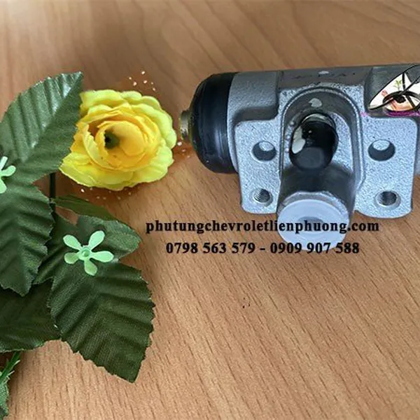 Xy lanh phanh sau Colorado