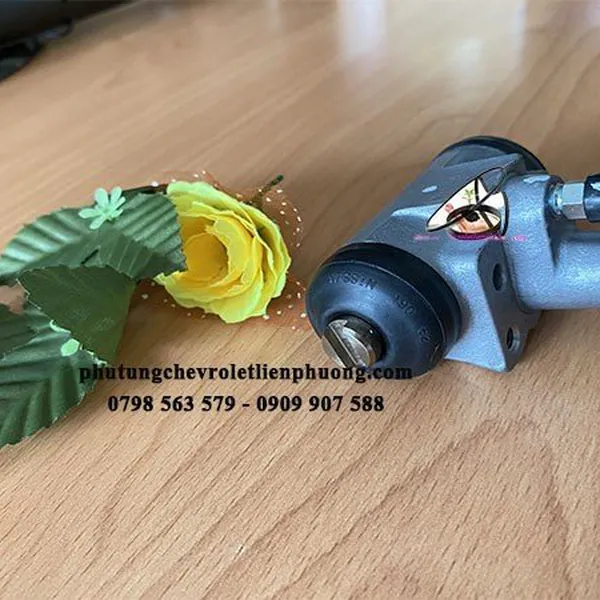 Xy lanh phanh sau Colorado