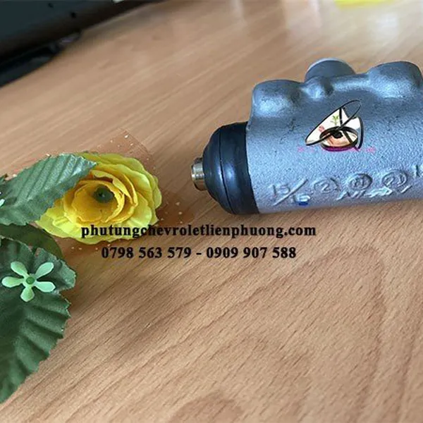 Xy lanh phanh sau Colorado