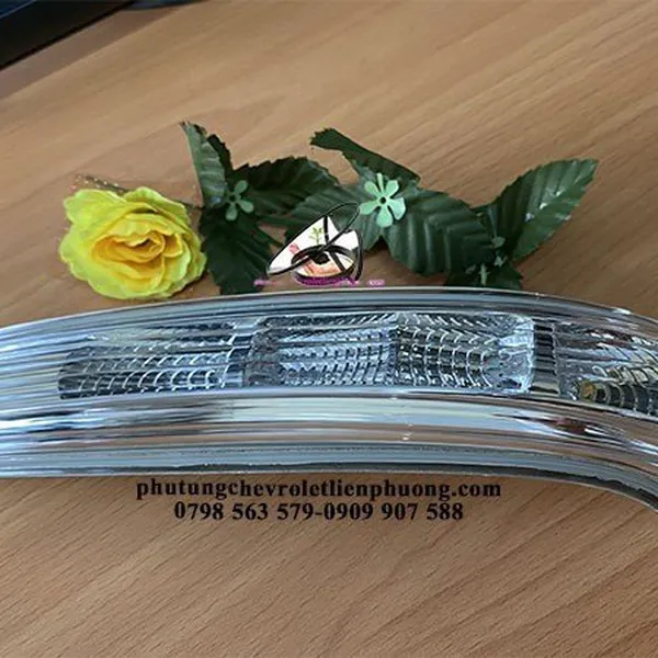 Đèn xi nhan gương hậu xe Captiva
