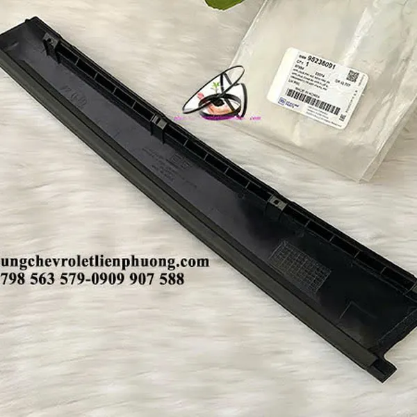 Nẹp ốp trụ đứng cánh cửa ngoài Chevrolet Captiva 2007-2012 GM 95238091